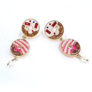 NWT – Belk – Cute Playful Jeweled Donut Motif Pearl 2” Dangle Post Stud Earrings